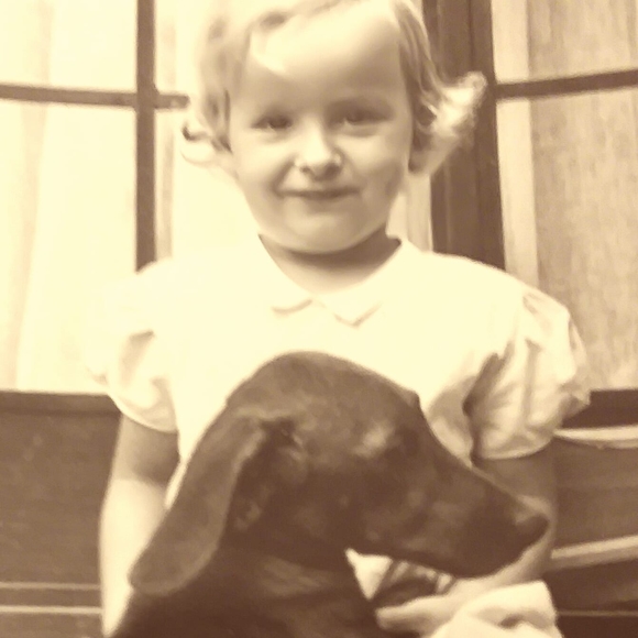 Meet your Posher, Joan - Picture 1 of 1